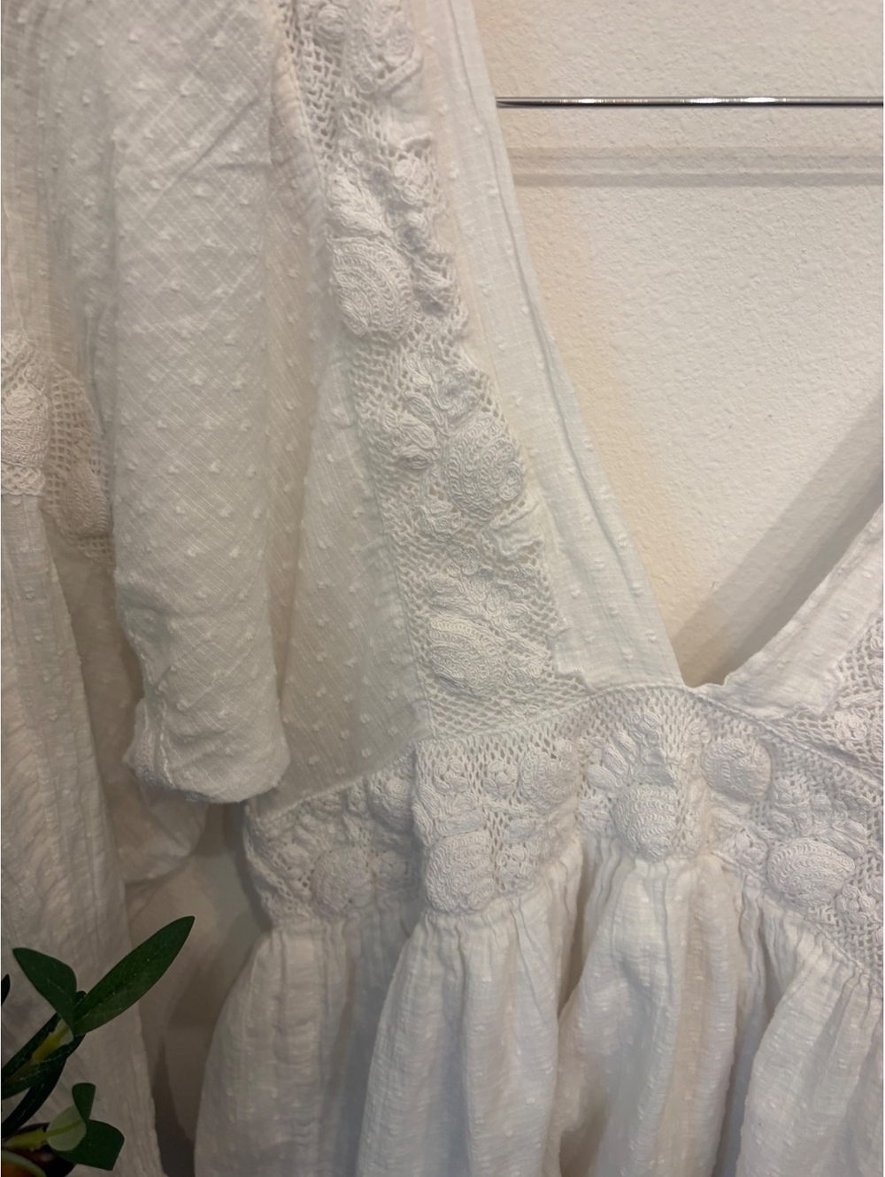 FREE PEOPLE - SUGARPIE WHITE SWISS DOT LACE MINI DRESS - Picture 4 of 6
